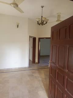 10 Marla Upper portion Available for rent 0