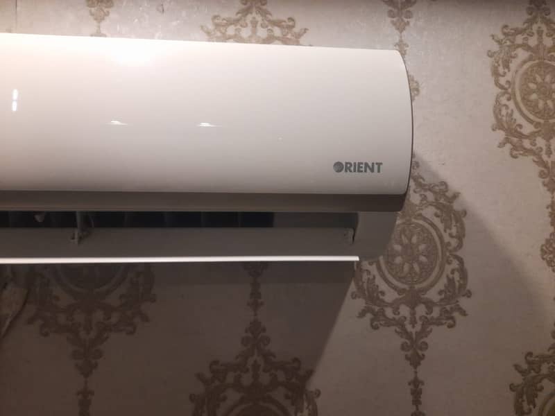 Orient Energy Saver AC for sale in Faisalabad just U band change. 4