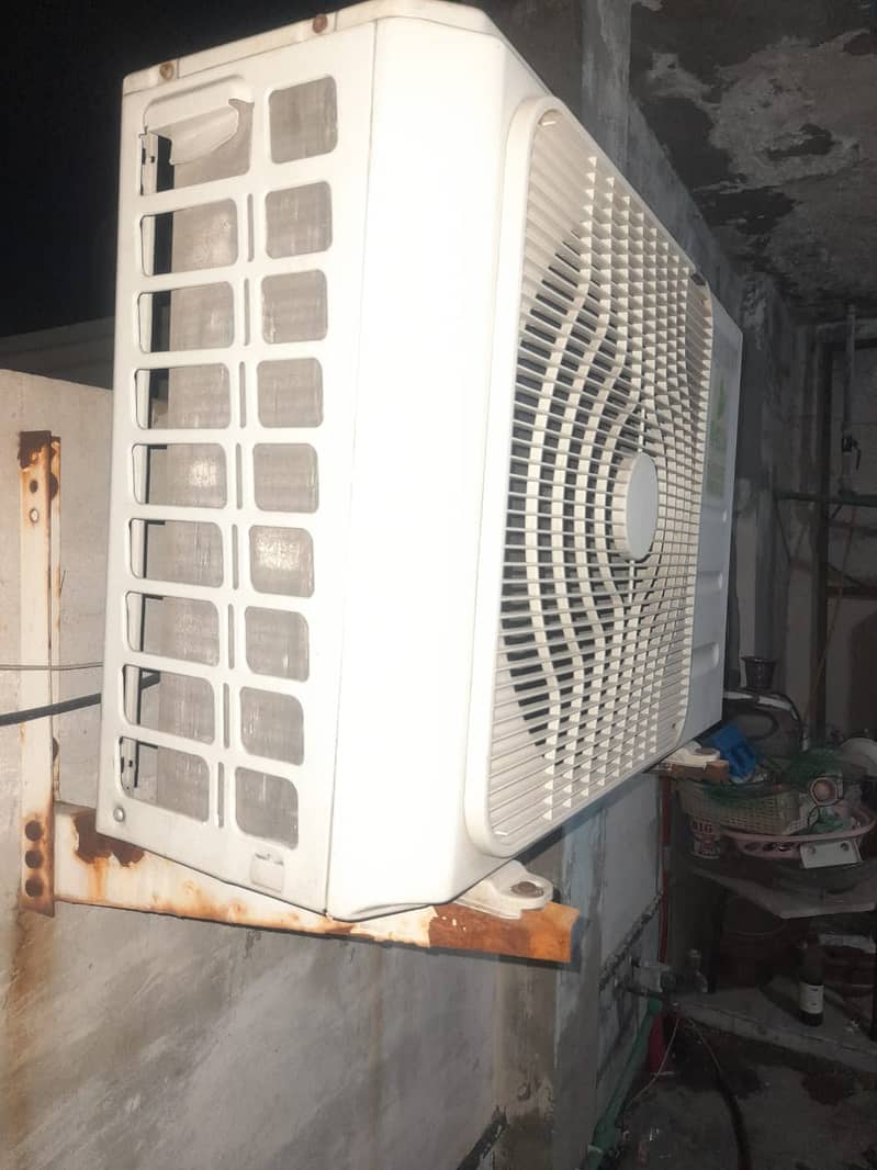 Orient Energy Saver AC for sale in Faisalabad just U band change. 8