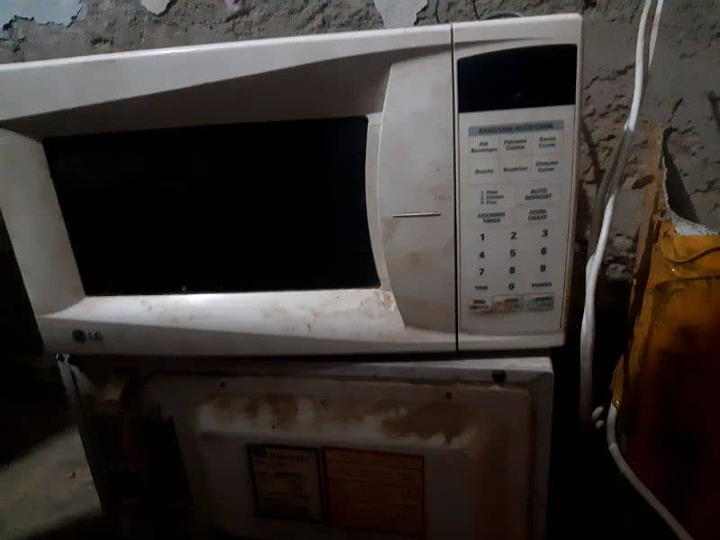 LG ka micro oven hai bahut Achcha chal raha hai 5