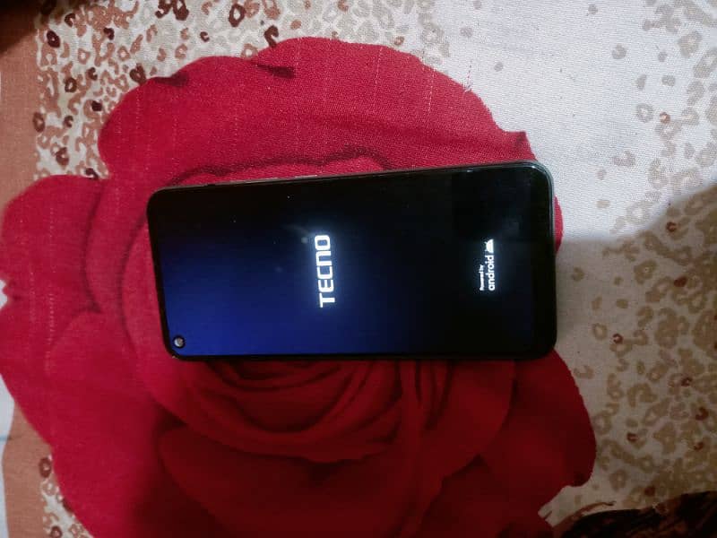 camon 15 , 4/64 0