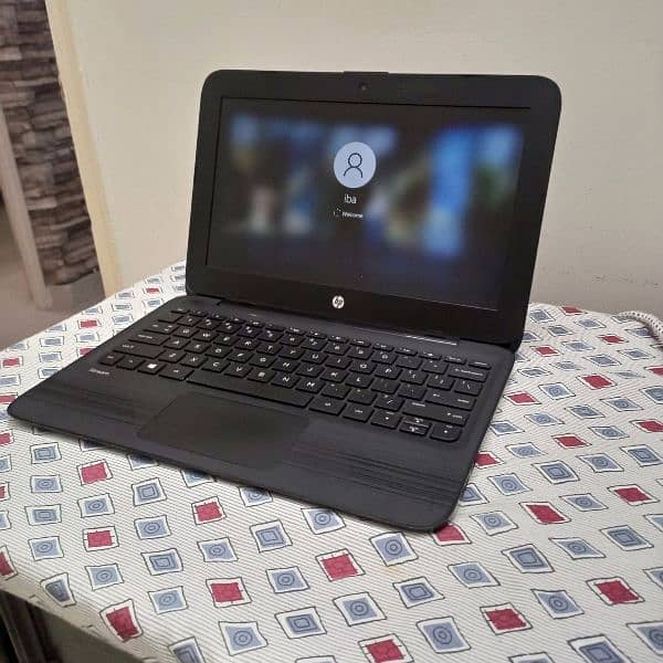 hp Celeron stream laptop 3