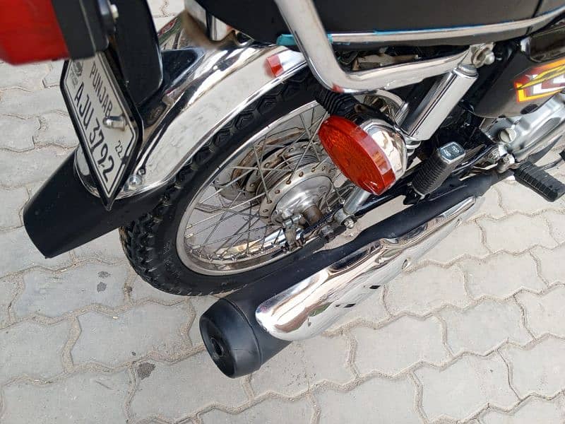 honda 125 modal 22 number all Punjab 14