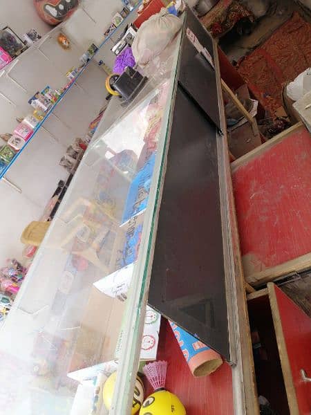 8ft long mirror counter with wall racks 4