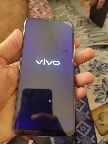 VIVO Y20S 3