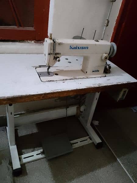 SEWING MACHINE FOR SALE 0