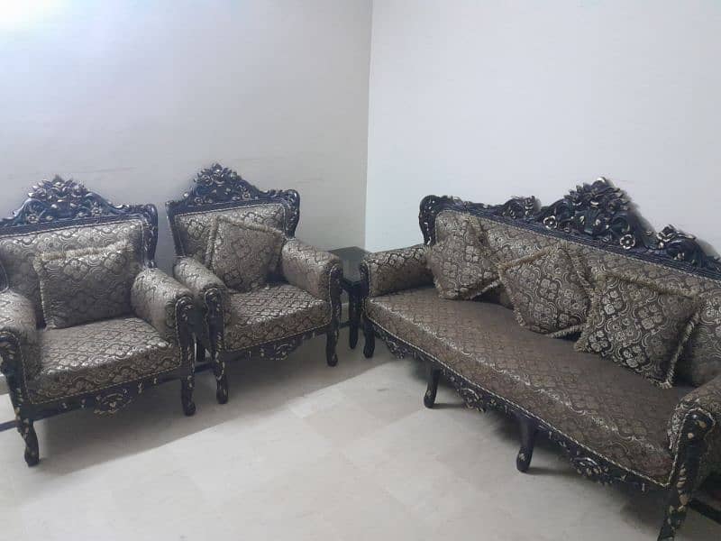 Solid sofa set 0