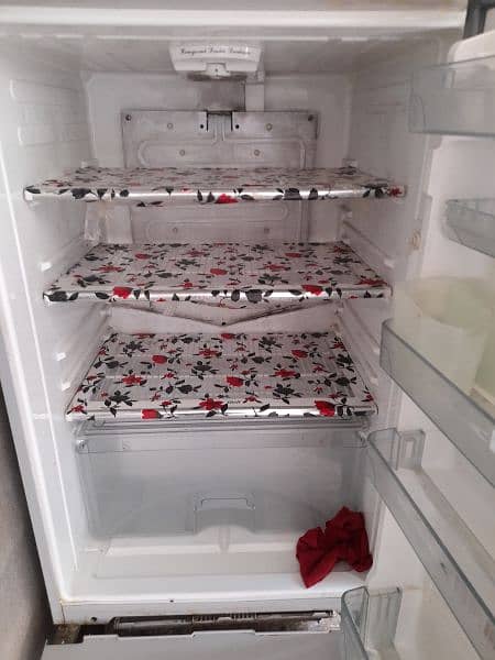 Dawlance fridge in good condition is available for sale 3