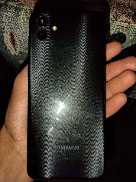 Samsung A04 0