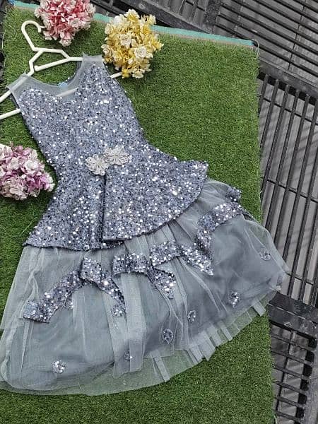 party wear frock for 5 to 6 age girls 0