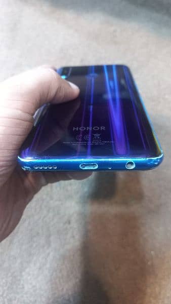 Huawei Honor 10i 3