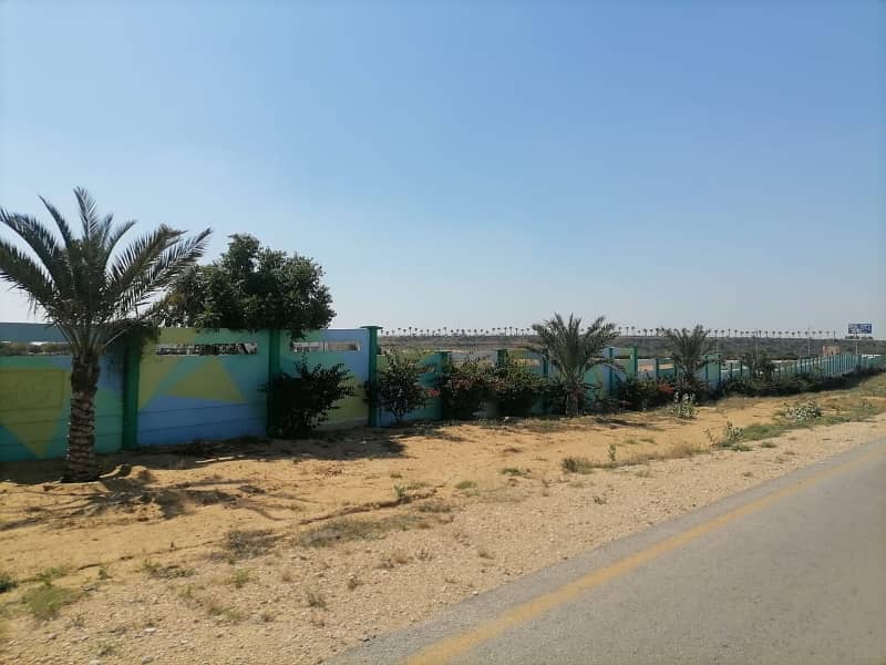 Prime Location 300 Square Yards Residential Plot In DHA City - Sector 2C For sale 2