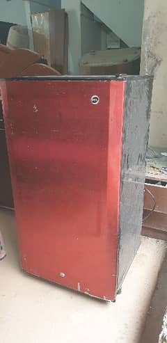mini frige 10by10 condition