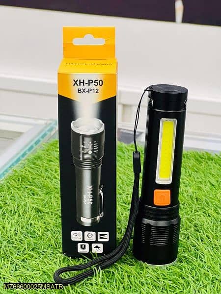 rechargeable emergency light 4