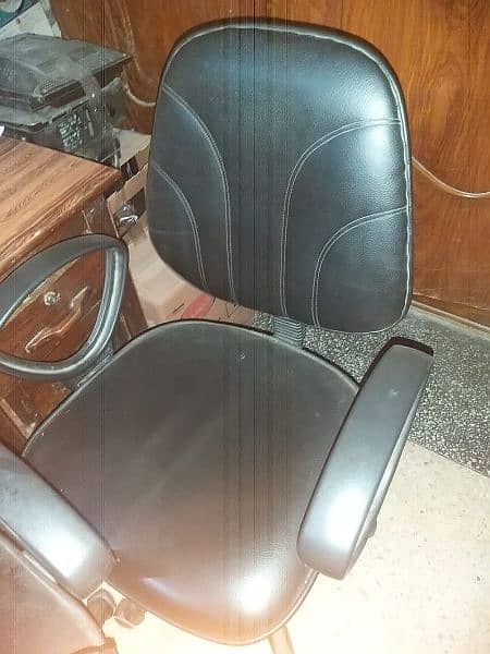 Executive chair 0