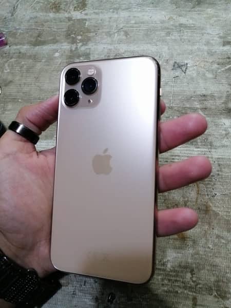 Iphone 11 Pro factory unlock EXCHANGE POSSiBLE 1