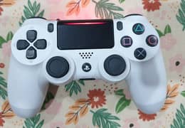 ps4 dualshock 4 controller almost brand-new 0