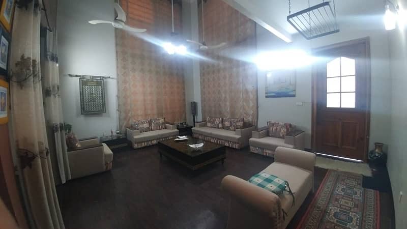 Luxurious 36 Marlas Home with Modern Amenities and Spacious Interiors 8