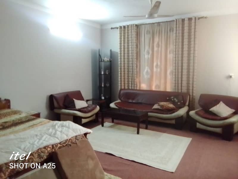 Luxurious 36 Marlas Home with Modern Amenities and Spacious Interiors 9