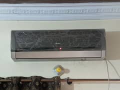 Gree 1 ton ac inverter 0