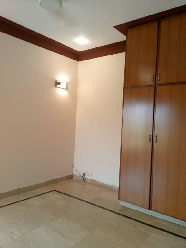 3bedroom 1 Kanal Upper Portion For Rent In DHA Phase 1 d BLOCK 10