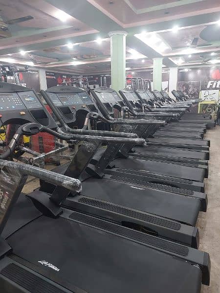 Gym Manufacturer / Home use Treadmills / Commercial Treadmills 13