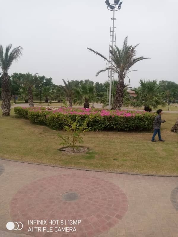 Bahria orchard 80ft road plot no 432#G prime location plot for sale 8