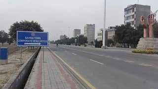 Bahria orchard plot No 1672#C near commercial mosque and park for sale
