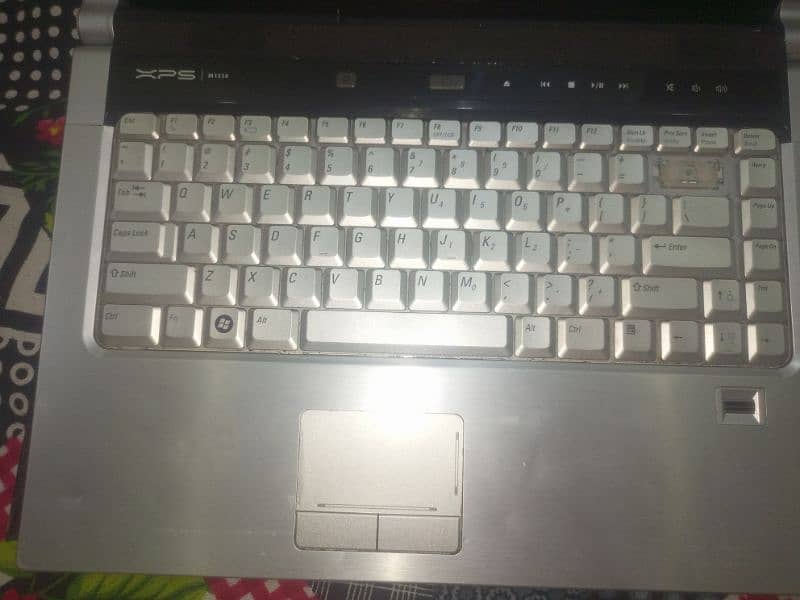 Dell Laptop Xps m1530 with Free Charger 3