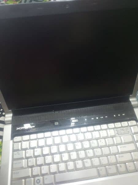 Dell Laptop Xps m1530 with Free Charger 8