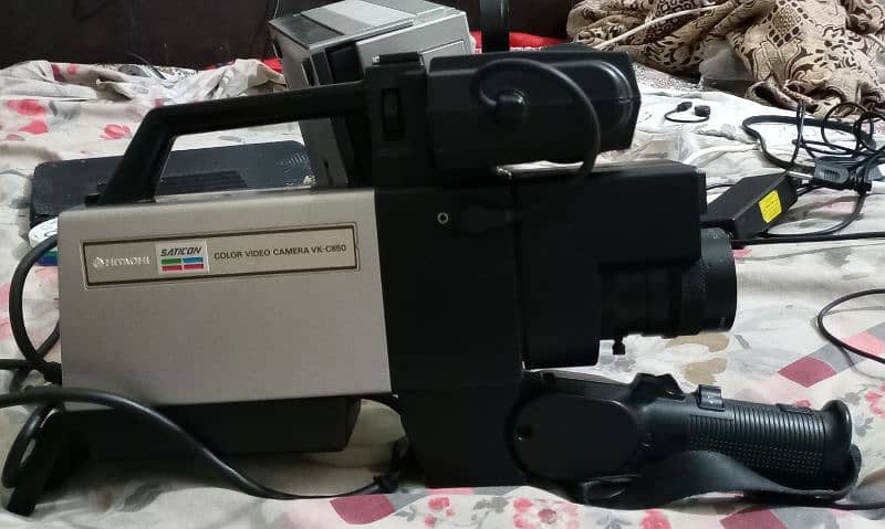 vintage video cam Hitachi Vk_c850 Saticon vamera 17