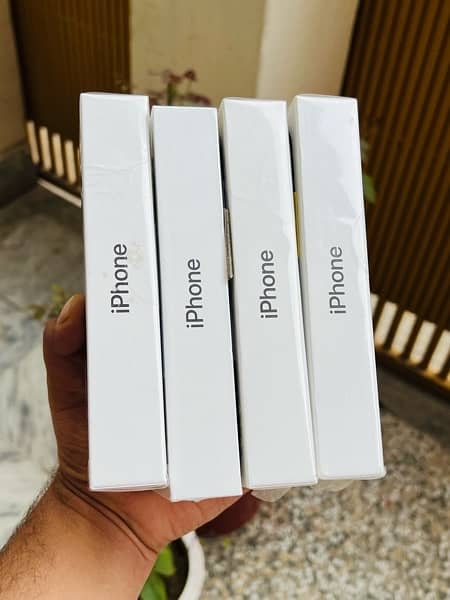 I Phone 11 64Gb Box pack 2