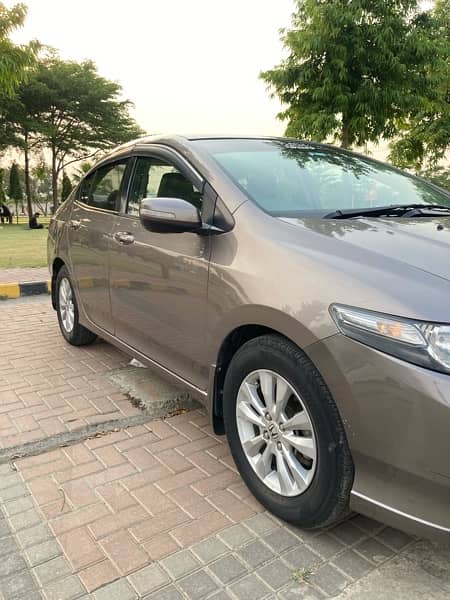 Honda City Aspire 1.5 manual 2016 13