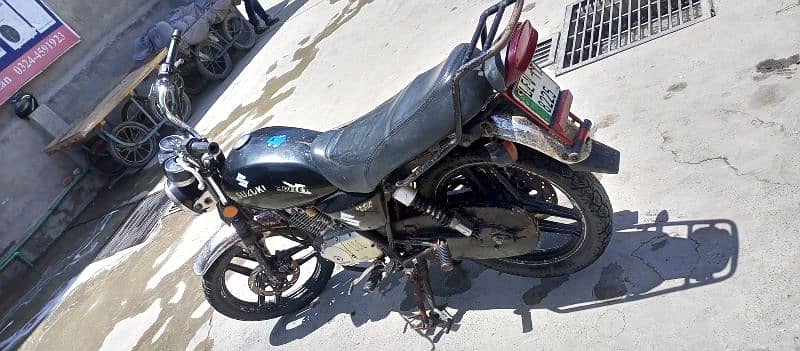 Suzuki GS 150cc urgent sell 9