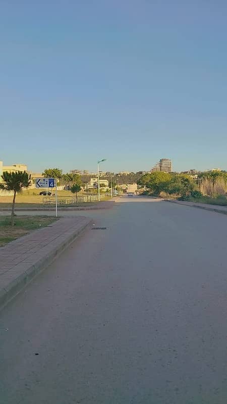 Best Location 1 Kanal Solid Land Plot Available For Sale In Bahria Town Overseas Block 3