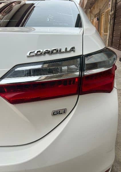 Toyota Corolla GLI 2019 1