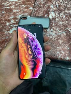 iphone xsMax 64 gb