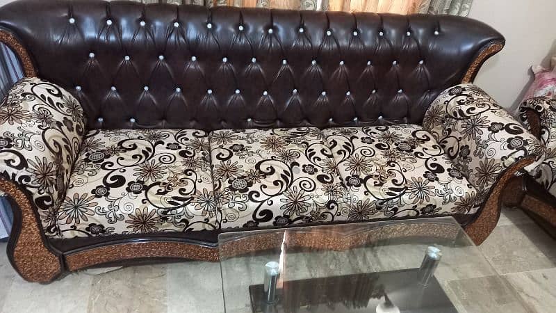 5 seater sofa set with table 1