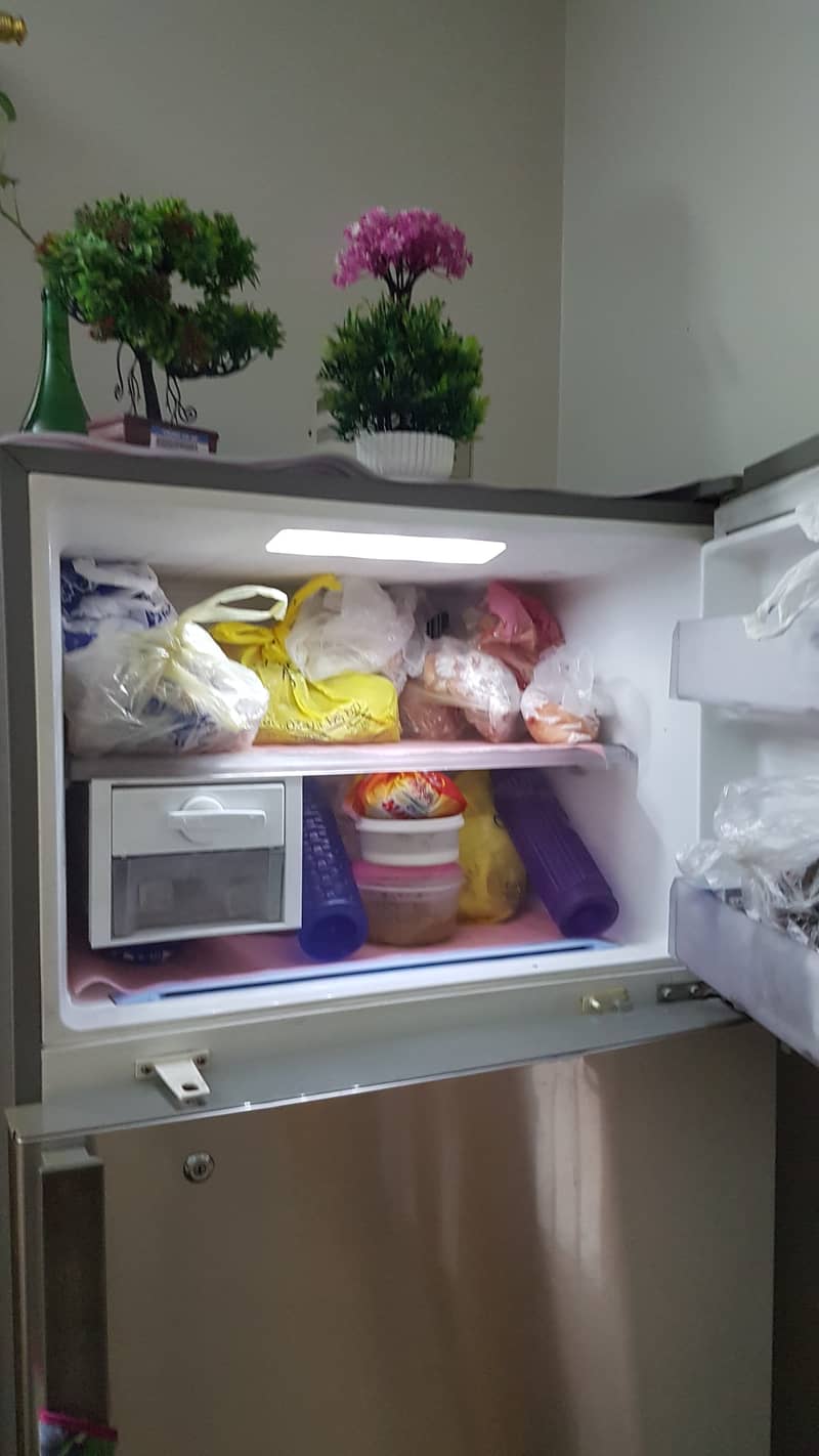 Selling Refrigerator 3