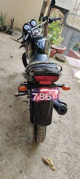 Yamaha YBR 125G 2021 6