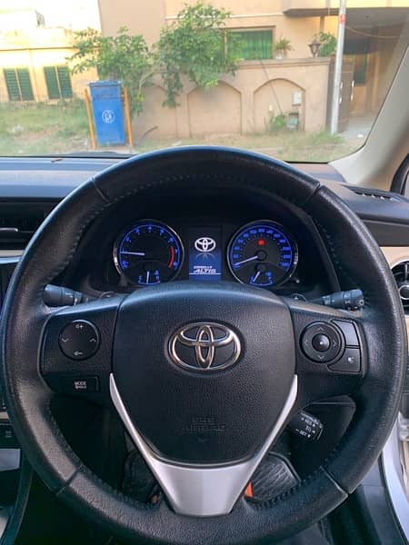 Toyota Altis Grande 2018 12