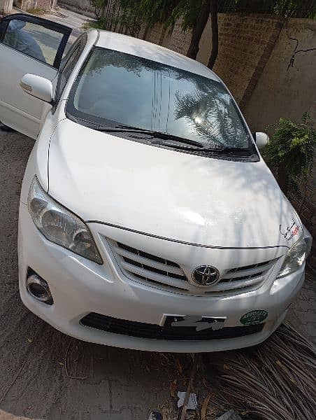 Toyota Altis Grande 2014/15 0