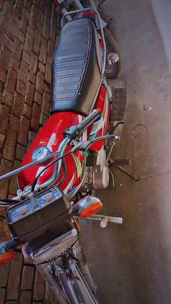 Honda 125 New condition 10/10 1