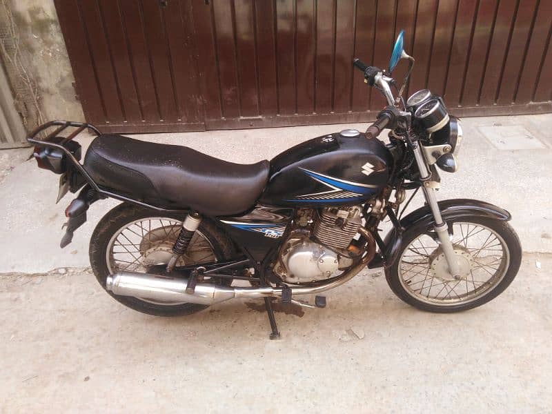 suzuki GS 150 genuine bike all files cliar good condition 7