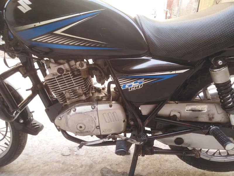 suzuki GS 150 genuine bike all files cliar good condition 10