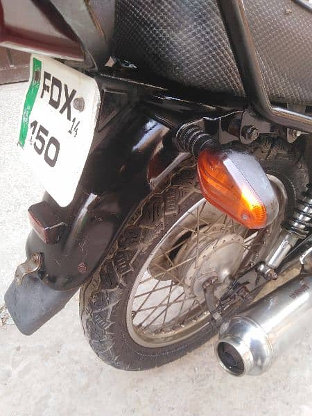 suzuki GS 150 genuine bike all files cliar good condition 12