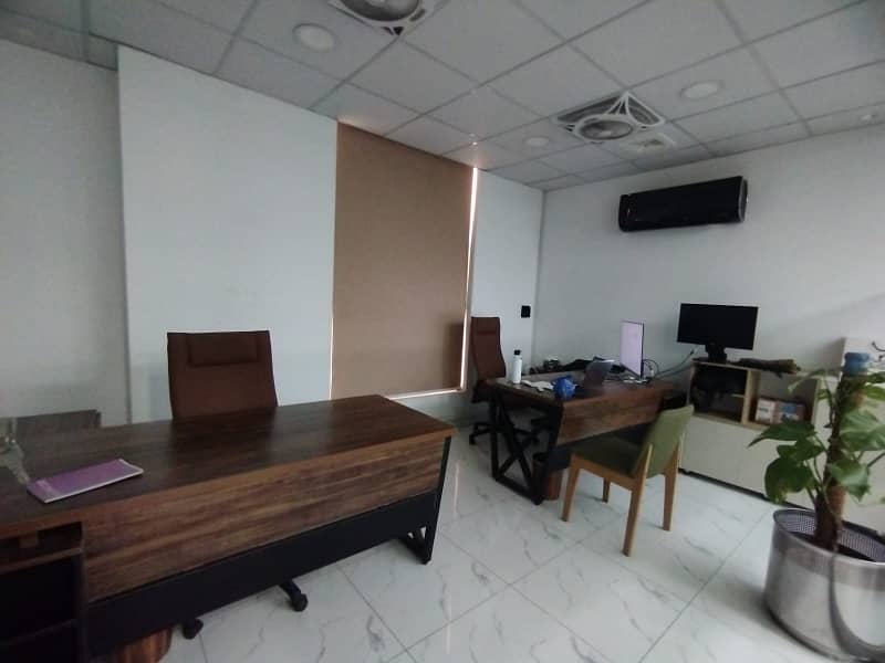 1125 Sqft Office Space For Sale | Al Hafeez Executive Tower | Gulberg Lahore 10