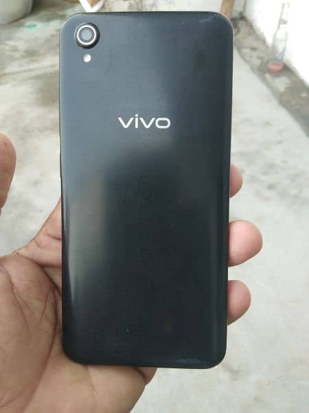 Vivo phone urgent sale 2 32 1