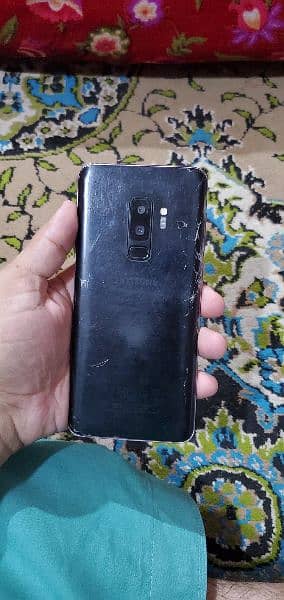 Samsung s9 plus for sell 6gb ram 256gb memory 1