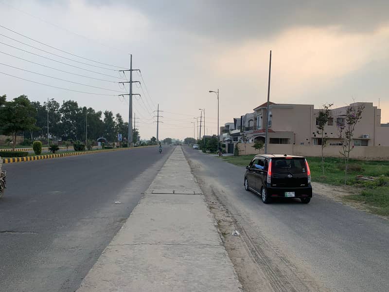 KANAL PLOT AT MAIN 80 - FT WIDE ROAD 1